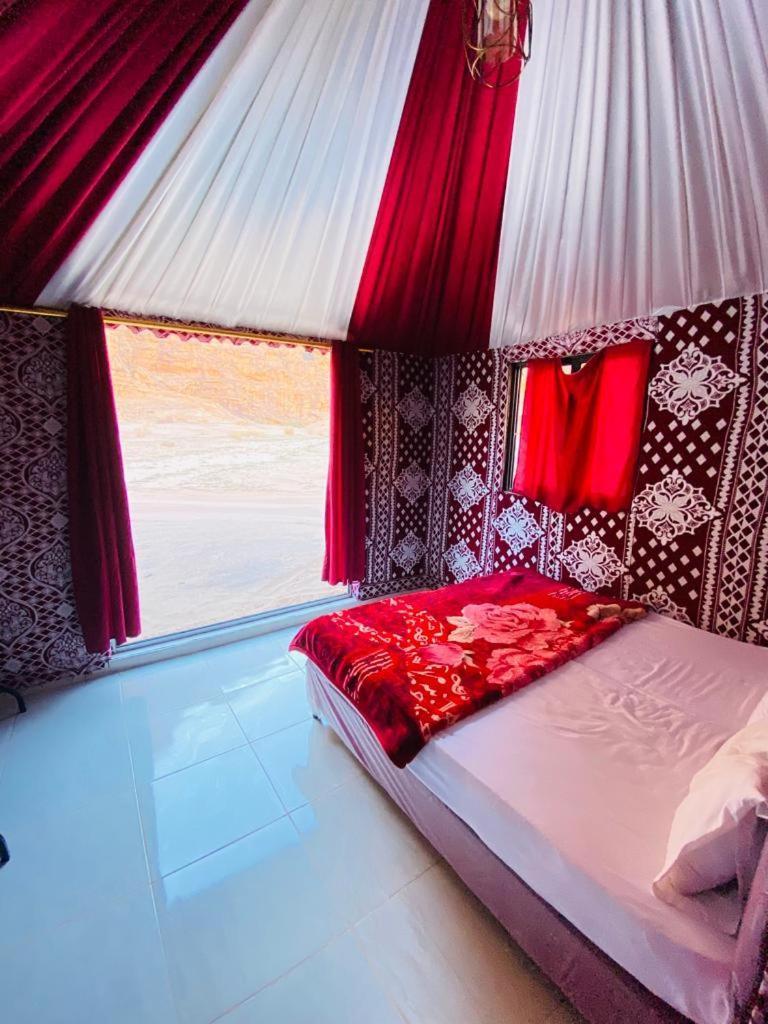 Отель Sunrise Luxury Camp Вади-Рам Экстерьер фото